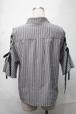 画像2: axes femme POETIQUE / 袖レースアップブラウス  グレー S-25-09-04-022-AX-BL-AS-ZS