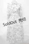 melume / makiコラボ花柄ワンピース 4L 白 S-25-09-04-043-LO-TO-AS-ZS