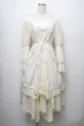 Ozz oneste / フロントレースデザイン2段袖ワンピース  アイボリー S-25-09-05-046-OO-OP-SA-ZS