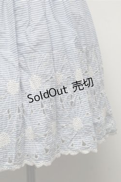 画像3: Emily Temple cute /裾マーガレット刺繍ボーダーワンピース  サックス S-25-09-06-045-ET-OP-ET-ZS