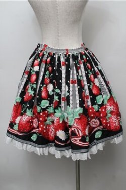 画像2: Angelic Pretty / 摘みたていちごエプロン風スカート  黒 S-25-09-06-051-AP-SK-AS-ZS