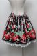 画像2: Angelic Pretty / 摘みたていちごエプロン風スカート  黒 S-25-09-06-051-AP-SK-AS-ZS (2)