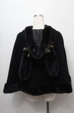 画像2: BABY,THE STARS SHINE BRIGHT / ハートうさみみファーケープ  黒 S-25-09-07-025-BA-CO-AS-ZS (2)