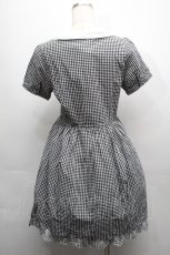 画像2: 【SALE】Fi.n.t / 裾マリン刺 ギンガムワンピース  黒ｘ白 S-25-09-10-050-CA-OP-HR-ZT100 (2)