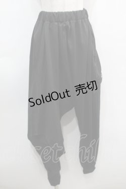 画像1: NieR Clothing / アシメサルエルパンツ  黒 S-25-09-11-056-PU-PA-HR-ZS