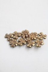 Jane Marple /クラウンとクローバーモチーフピン  ゴールド S-25-09-12-004-JM-AC-AS-ZS