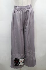 NieR Clothing / 刺繍入りワイドパンツ  グレー S-25-09-13-054-PU-PA-HR-ZS