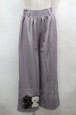 画像1: NieR CLOTHING / 刺繍入りワイドパンツ  グレー S-25-09-13-054-PU-PA-HR-ZS (1)