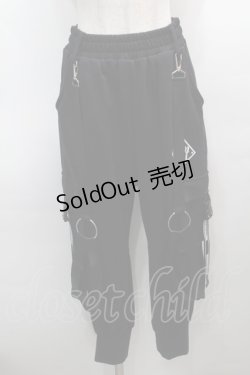 画像1: KRY CLOTHING / ハーネス付きスウェットパンツ  黒 S-25-09-13-056-EL-PA-HR-ZS