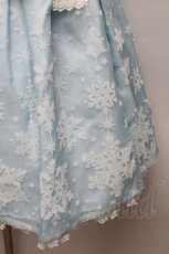 画像4: Angelic Pretty / Jewelry Snowジャンパースカート  サックス S-25-09-16-034-AP-OP-AS-ZS (4)