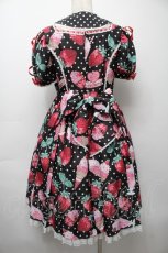 画像2: Angelic Pretty / Fresh Strawberry Dinerワンピース  黒 S-25-09-17-027-AP-OP-HR-ZT056 (2)
