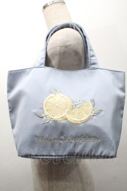 画像1: Maison de FLEUR / レモン刺繍トートバッグ  サックス S-25-09-23-1057-LO-BG-AS-ZS
