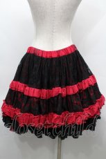 画像2: FRILL / レース重ねボリュームスカート  黒ｘ赤 S-25-09-25-053-HN-SK-HR-ZS (2)