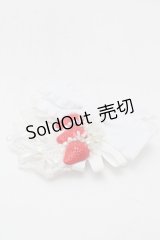 Amber Snow / ストロベリーコサージュクリップブローチ  白 S-25-09-27-001-PU-AC-HR-ZS
