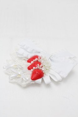 画像1: Amber Snow / ストロベリーコサージュクリップブローチ  白 S-25-09-27-001-PU-AC-HR-ZS