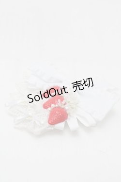 画像1: Amber Snow / ストロベリーコサージュクリップブローチ  白 S-25-09-27-001-PU-AC-HR-ZS