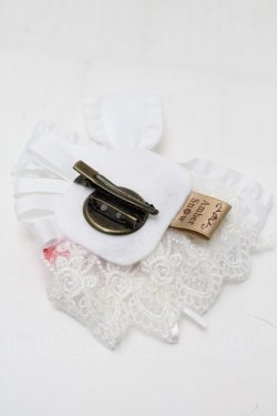 画像2: Amber Snow / ストロベリーコサージュクリップブローチ  白 S-25-09-27-001-PU-AC-HR-ZS