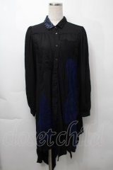 DARK RED  RUM / 襟鱗デザインレース切替シャツ  黒ｘ青 S-25-09-29-047-HN-BL-HR-ZS