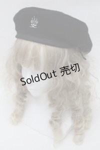 Moi-meme-Moitie / 燭台ロゴ刺繍ベレー帽  黒 S-25-09-29-028-MO-AC-AS-ZS