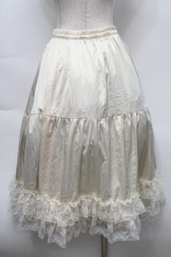 画像2: axes femme kawaii / レースフリルペチスカート  ベージュ S-25-10-01-055-AX-SK-AS-ZS