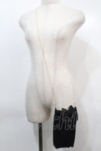 PINK HOUSE / パールチェーンスマホポシェット  黒 S-25-10-03-007-LO-BG-HR-ZS