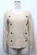axes femme / トランプ柄ニットプルオーバー  ベージュ S-25-10-03-018-AX-TO-AS-ZS