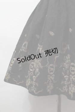画像4: Innocent World / アシュレイ刺繍ジャンパースカート  黒 S-25-10-06-003-IW-OP-AS-ZS