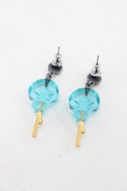 画像2: Q-pot. / ツイステッドワンダーランド/ロリポップキャンディピアス  ブルー S-25-10-07-017-QP-AC-HR-ZS
