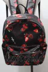 LISTEN FLAVOR / いちご総柄プリントバックパック  黒 S-25-10-11-047-PU-TO-HR-ZS