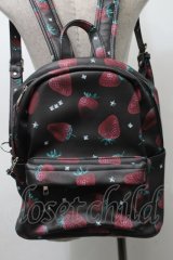 LISTEN FLAVOR / いちご総柄バックパック  黒 S-25-10-11-049-PU-TO-HR-ZS