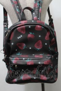 LISTEN FLAVOR / いちご総柄バックパック  黒 S-25-10-11-049-PU-TO-HR-ZS