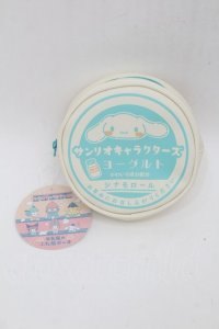 サンリオ / シナモロール 牛乳瓶のふた風ポーチ  オフ S-25-10-15-002-EL-ZA-HR-ZS