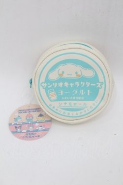 画像1: サンリオ / シナモロール 牛乳瓶のふた風ポーチ  オフ S-25-10-15-002-EL-ZA-HR-ZS