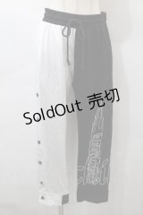 KRY CLOTHING / 「GIA」スウェットパンツ  黒ｘ白 S-25-10-29-062-EL-PA-HR-ZS