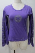 GOTH / プリント長袖カットソー  パープル S-25-10-29-023-GO-TS-HR-ZS
