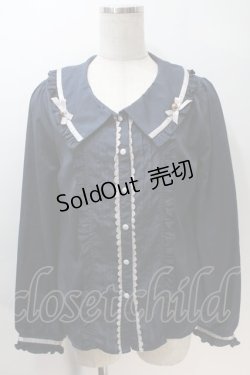 画像1: axes femme POETIQUE / 釦デザインフリルブラウス  紺 S-25-10-30-026-AX-TO-HR-ZS