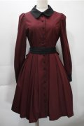 Sheglit / クラシカルタックワンピース M ボルドー S-25-10-31-044-EL-OP-HR-ZS