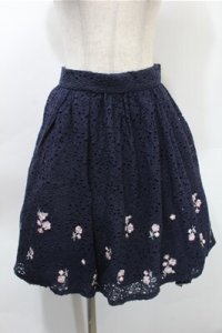 LIZ LISA / 小花刺繍レーススカート  紺 S-25-10-31-051-LO-TO-HR-ZS