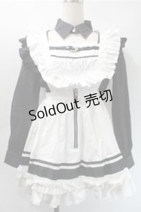 SUSIN / 機械仕掛けのメイドエプロンドレスｘブラウス  黒ｘ白 S-25-10-31-031-LO-OP-HR-ZS