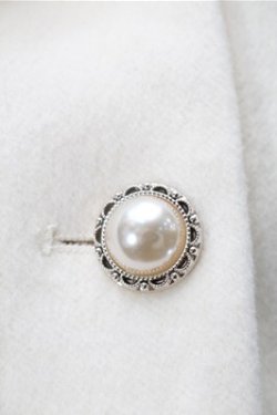 画像4: axes femme kawaii / ケープ付きロングコート  アイボリー S-25-10-31-035-AX-CO-HR-ZS