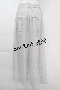 画像2: axes femme / 後カーゴポケットサテンパンツ  グレー S-25-11-03-054-AX-PA-HR-ZS