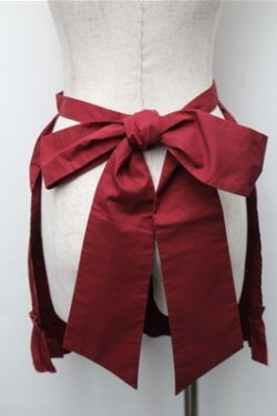 画像2: axes femme kawaii / 苺刺繍ハーフエプロン  赤 S-25-11-05-046-AX-SK-AS-ZS