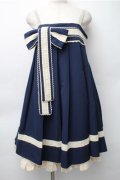 ChaCha / リボンデザインジャンパースカート  紺ｘオフ S-25-11-05-054-EL-OP-HR-ZS