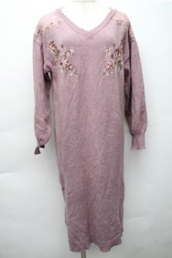 画像1: axes femme / フラワー刺繍ニットワンピース  ピンク S-25-11-05-034-AX-OP-HR-ZS