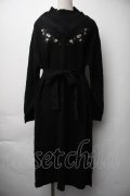 axes femme / 刺繍入りレイヤード風ニットワンピース  黒 S-25-11-06-042-AX-OP-HR-ZS