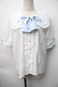 Amavel / Lovely Medical Angelブラウス  白ｘサックス S-25-11-06-021-CA-BL-HR-ZS