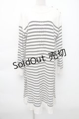 axes femme / 肩ボタンデザインボーダースリットワンピース  オフｘ黒 S-25-11-14-034-AX-OP-HR-ZS