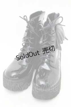 画像1: NieR Clothing / 羽根付きエナメル厚底ブーツ  黒 S-25-11-14-007-PU-SH-HR-ZS