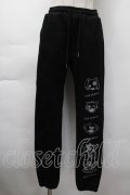 NieR Clothing / プリント裏起毛スウェットパンツ  黒 S-25-11-18-058-PU-PA-HR-ZS