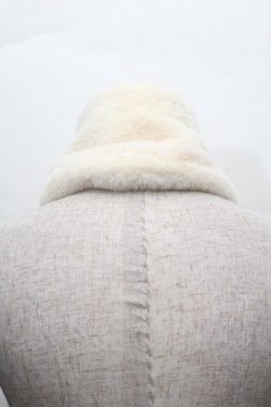 画像2: BABY,THE STARS SHINE BRIGHT / リボンとパールのファーマフラー  オフ S-25-11-22-028-BA-ZA-AS-ZS